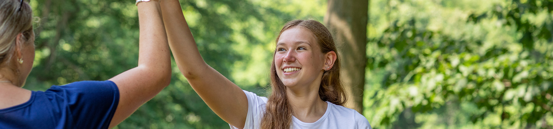  volunteer high-fiving 